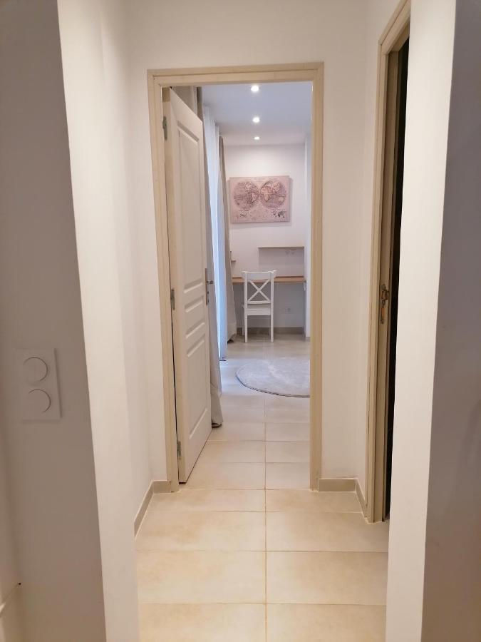 Appartement T2 Rez De Villa Proche Bord De Mer Le Pradet Exterior foto